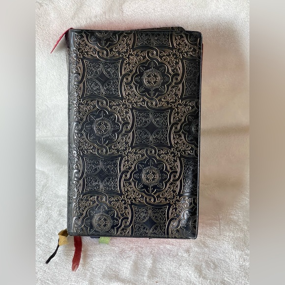 Vintage Catholic Bible 1961 - Picture 1 of 13